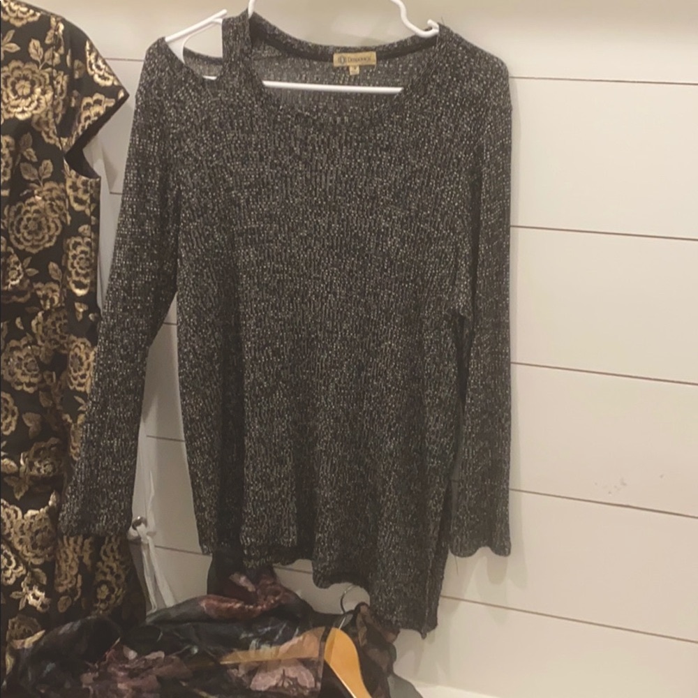 Long Sleeved Top